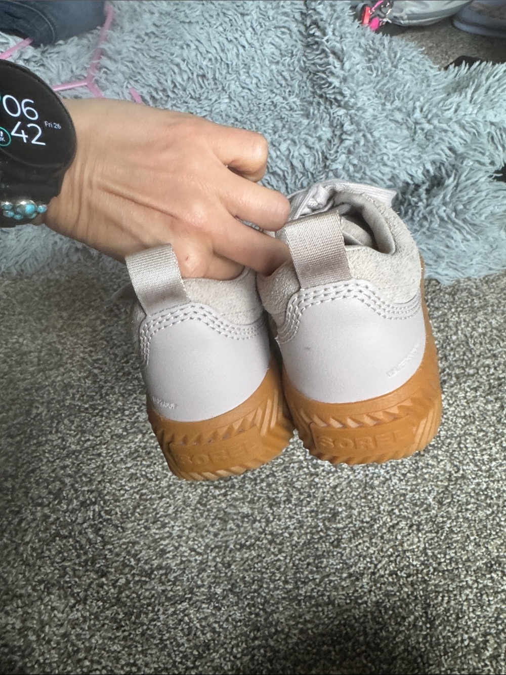 SOREL Suede Platform Sneakers in Light Beige with Gum Sole size 9 - Picture 4 of 5